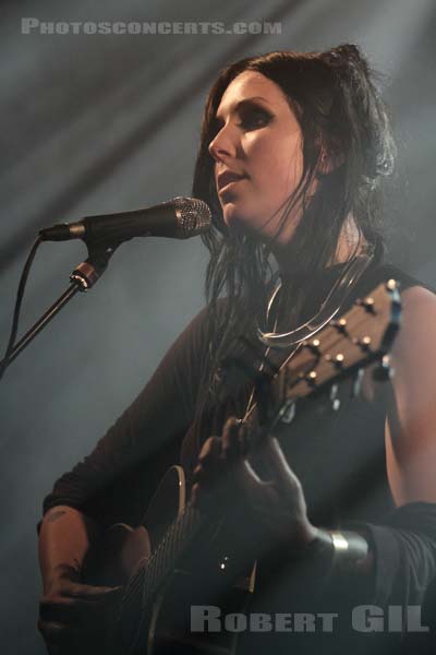 CHELSEA WOLFE - 2013-05-07 - PARIS - Point Ephemere - 